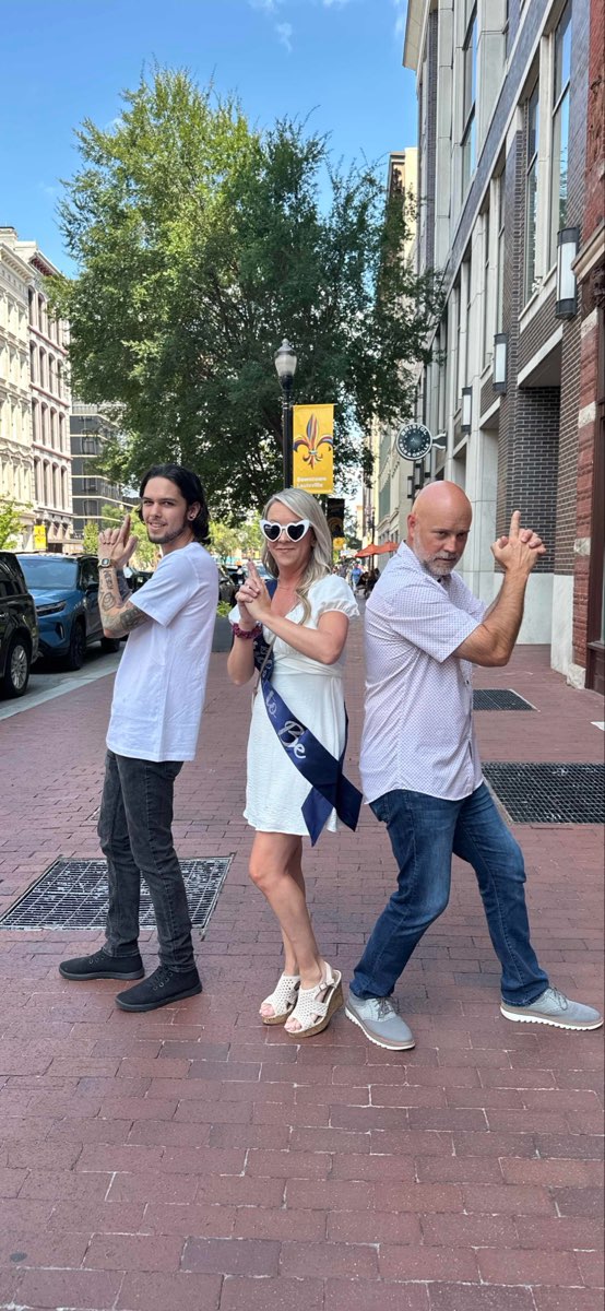 Louisville Kentucky Scavenger Hunt scavenger hunt photos