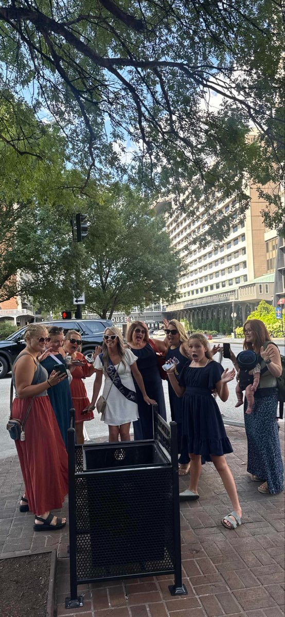 Louisville Kentucky Downtown Scavenger Hunt scavenger hunt photos