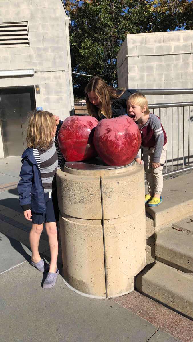 team building scavenger hunt