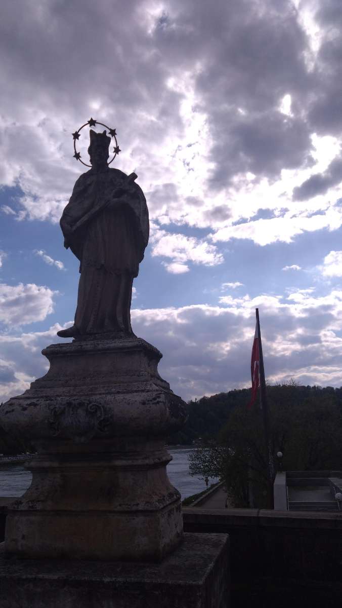 team building scavenger hunt