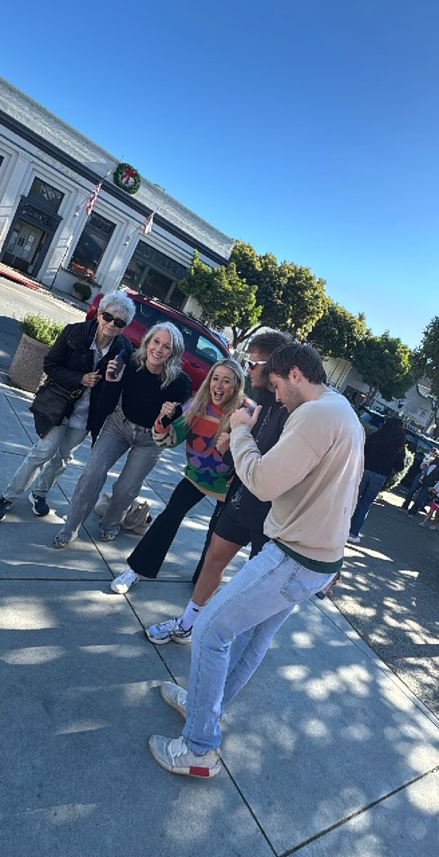 하프 문 베이 스캐빈저 헌트 사진