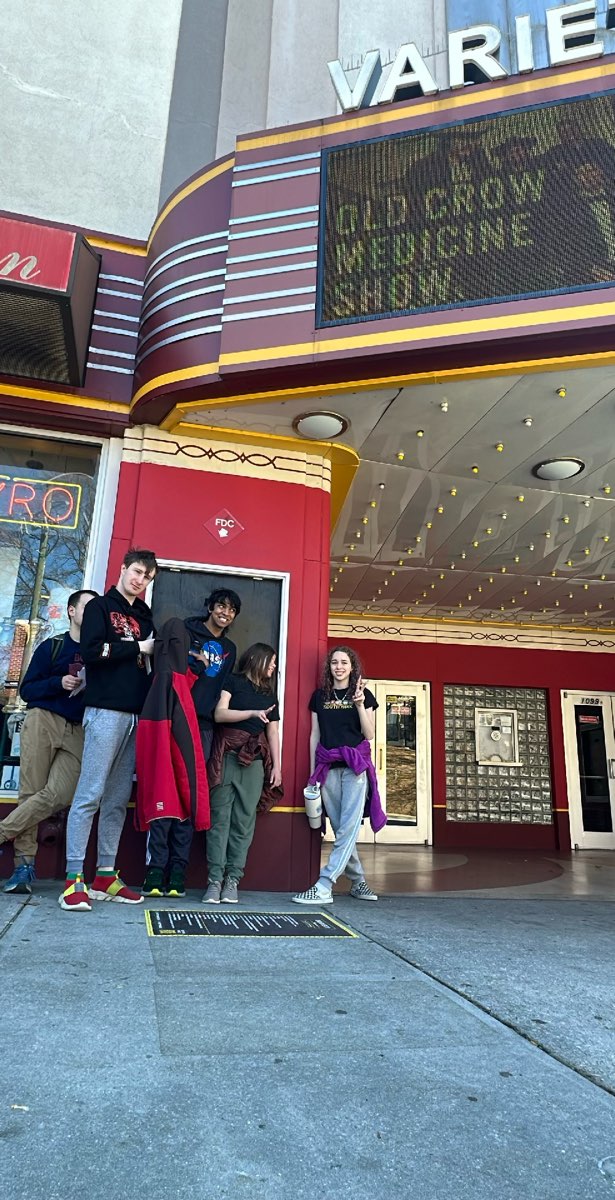 team building scavenger hunt