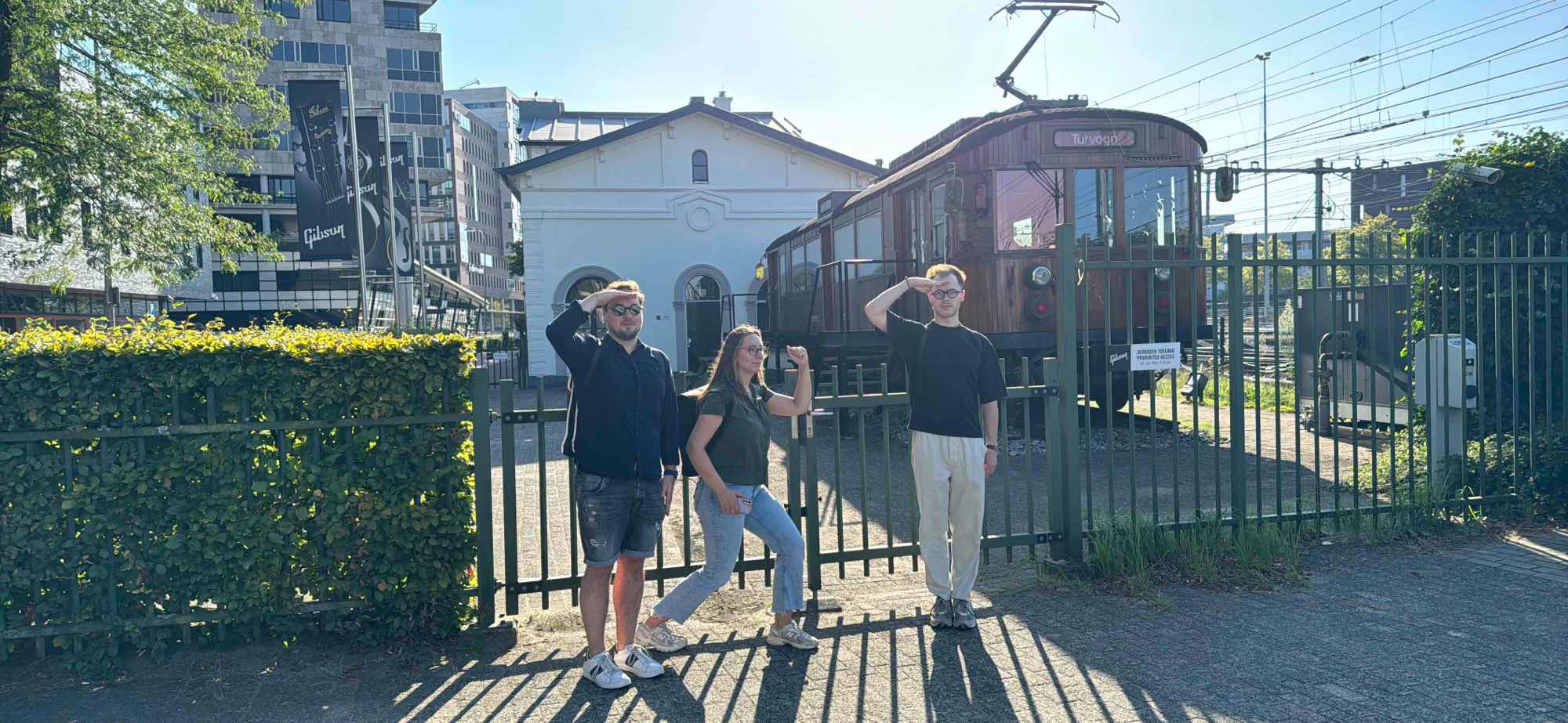 team building scavenger hunt