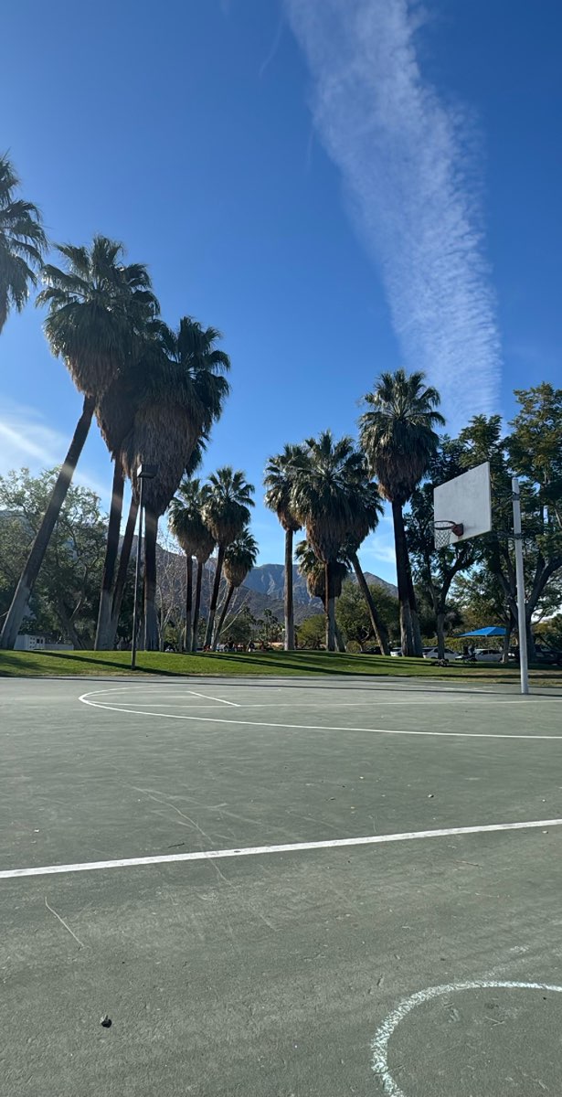 team building scavenger hunt