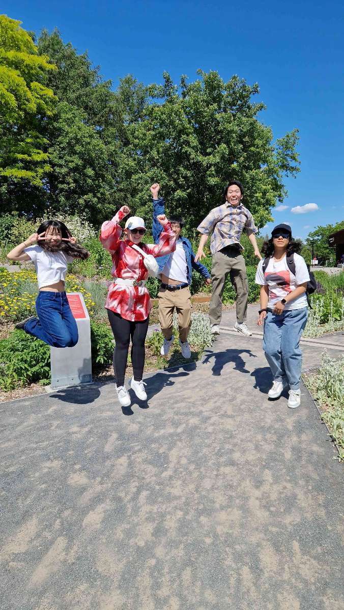 Montreal Downtown Scavenger Hunt scavenger hunt photos