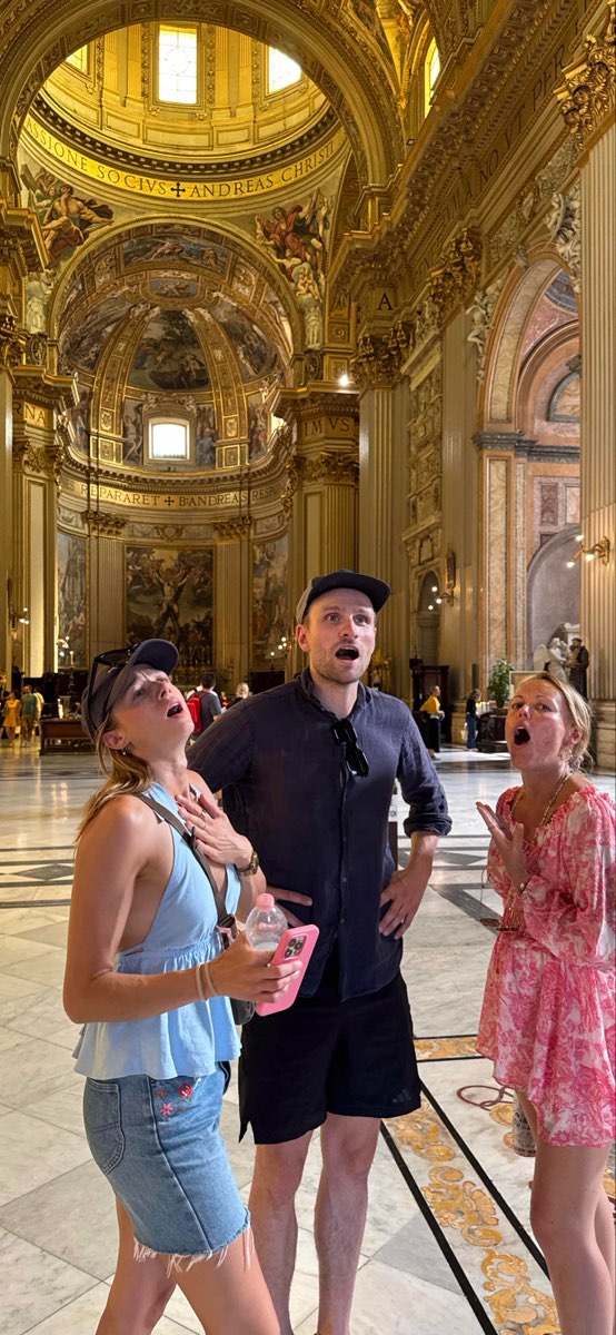 team building scavenger hunt