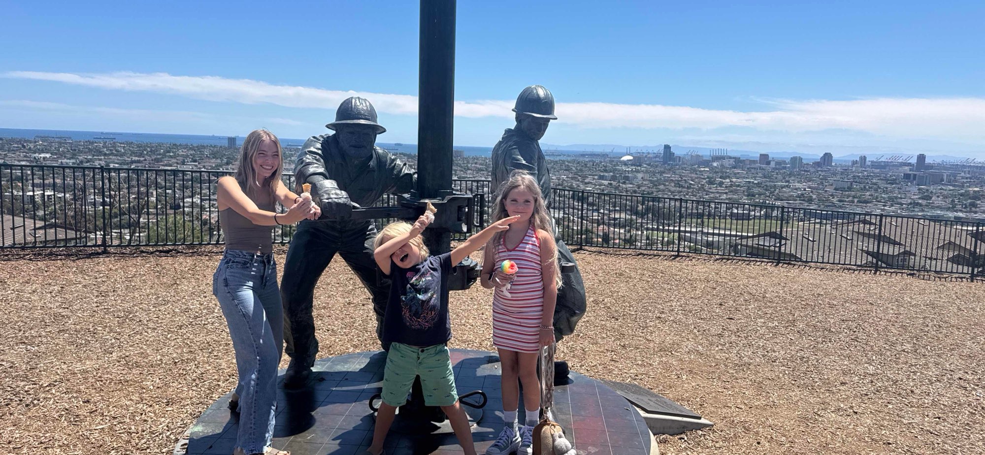 Long Beach California Downtown Scavenger Hunt scavenger hunt photos