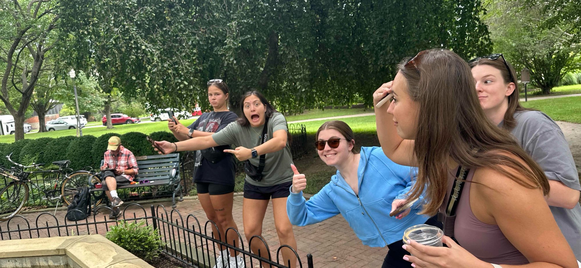 team building scavenger hunt