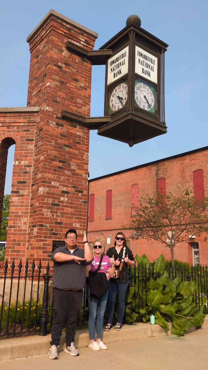 Edwardsville Scavenger Hunt scavenger hunt photos