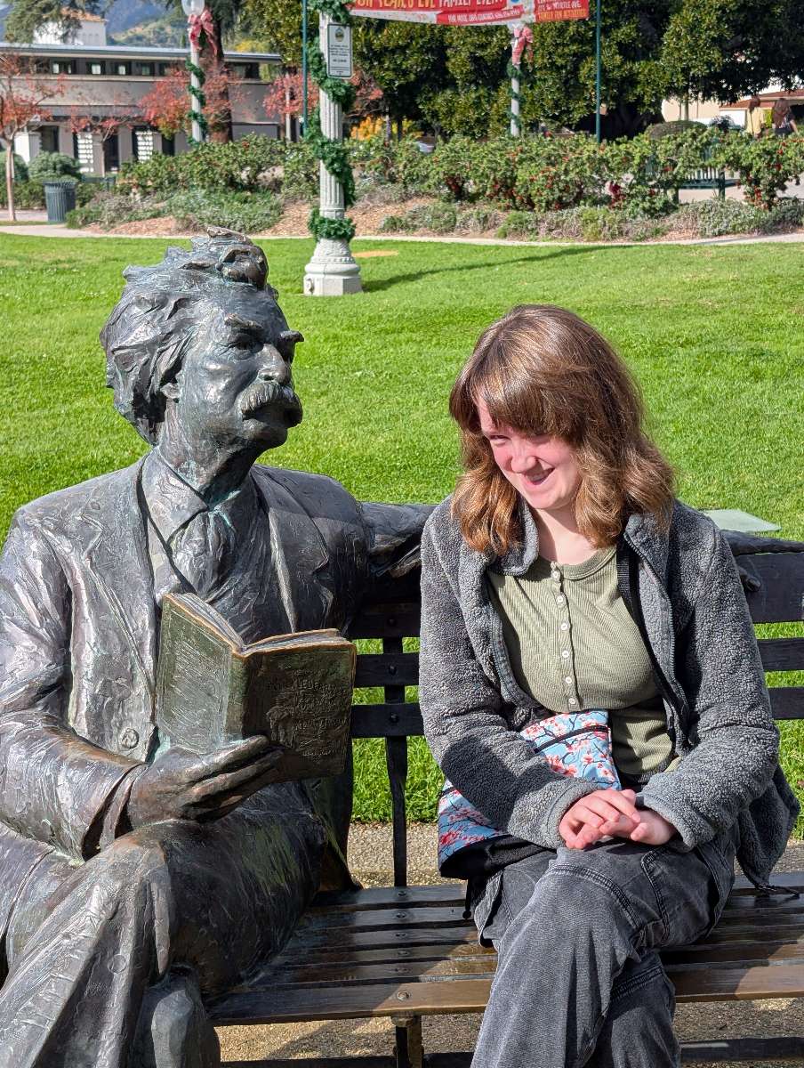 team building scavenger hunt