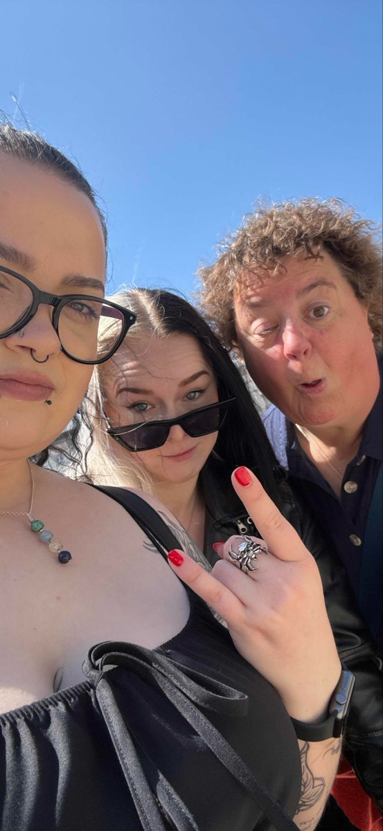 team building scavenger hunt