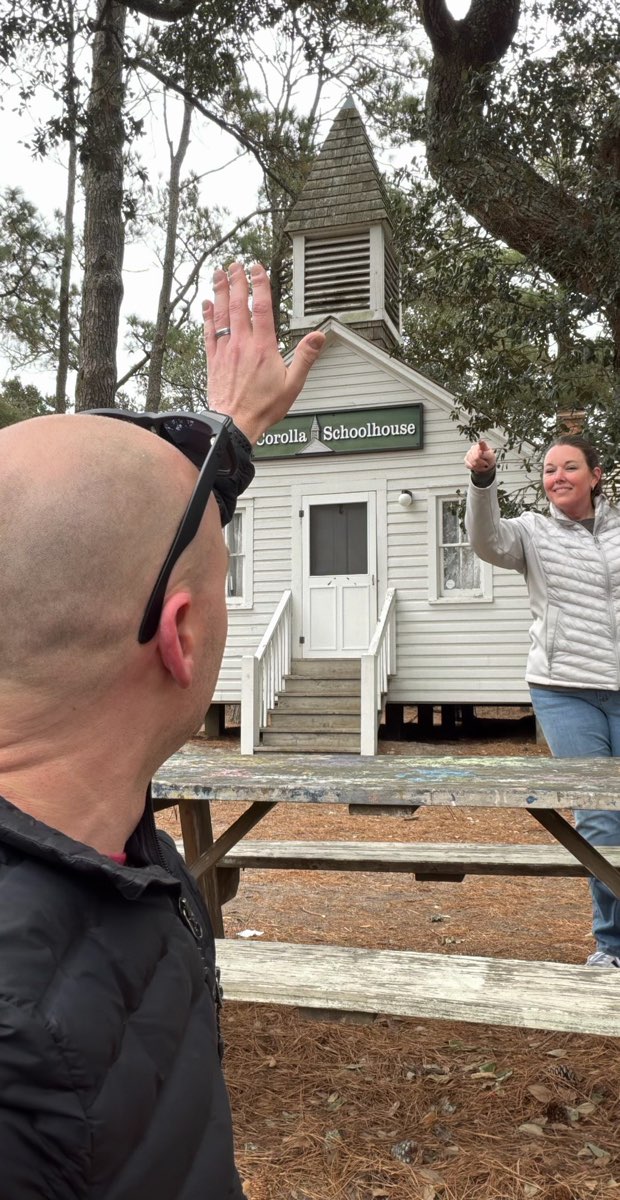 team building scavenger hunt