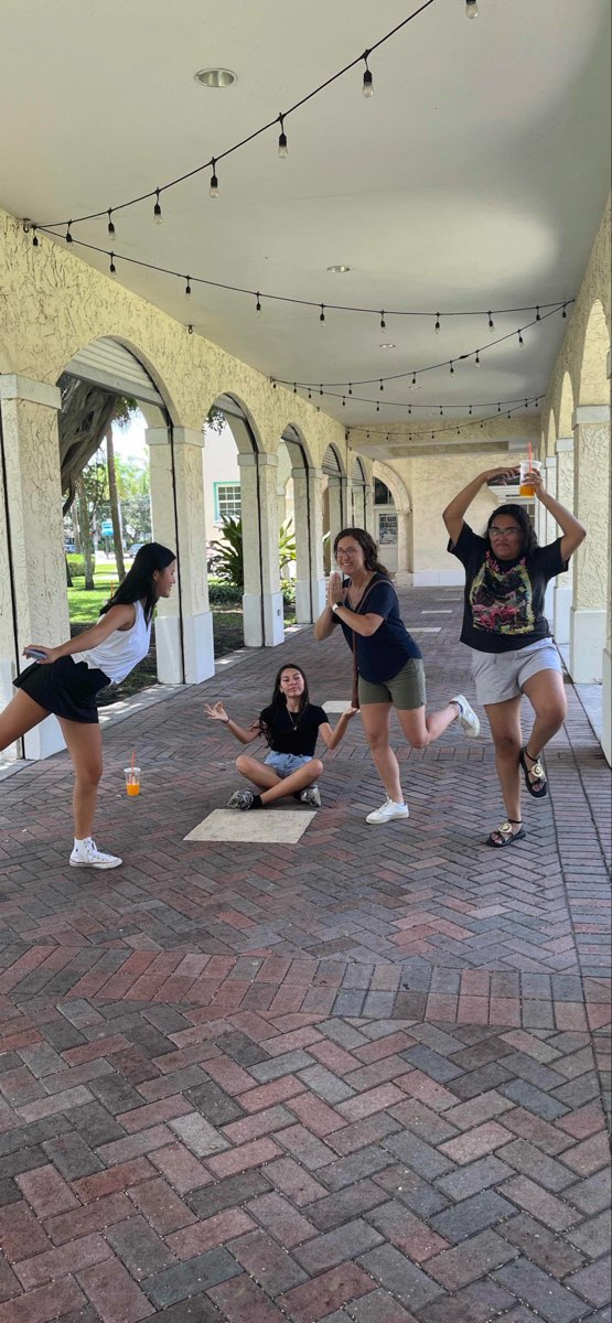 team building scavenger hunt