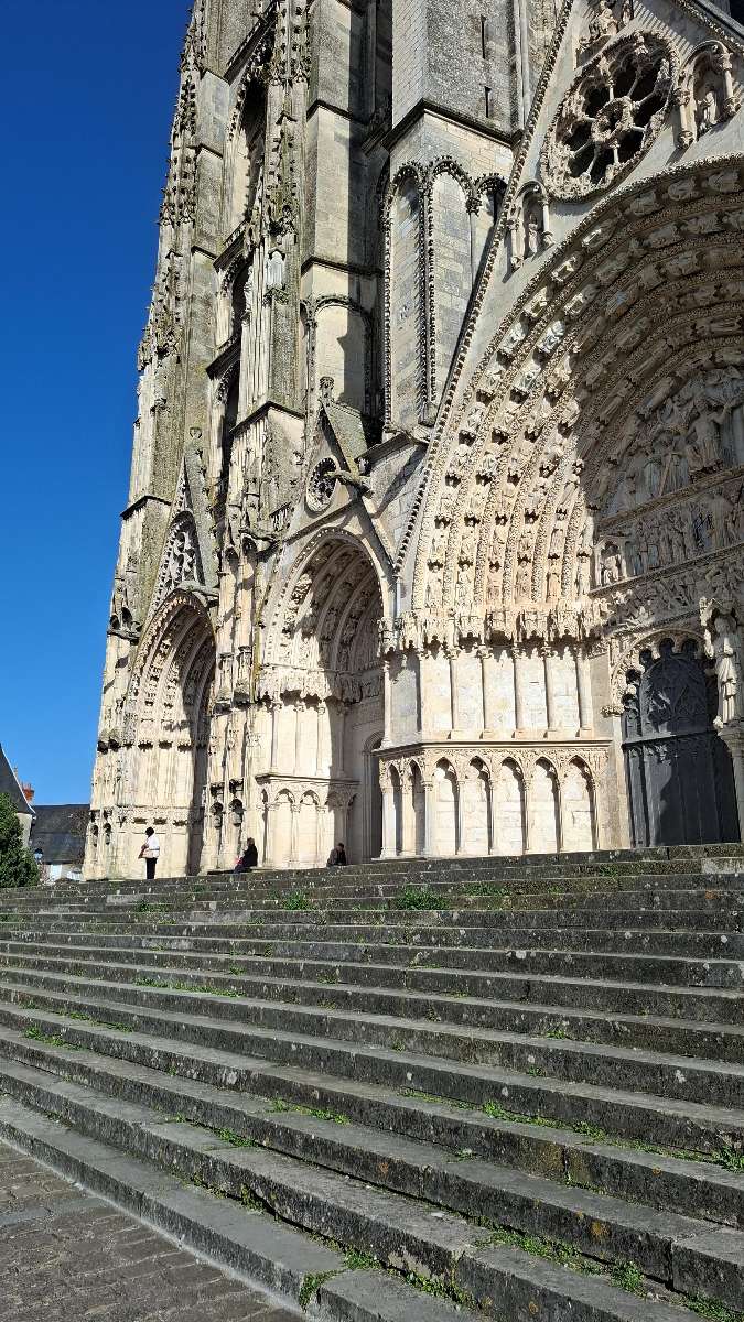 team building scavenger hunt