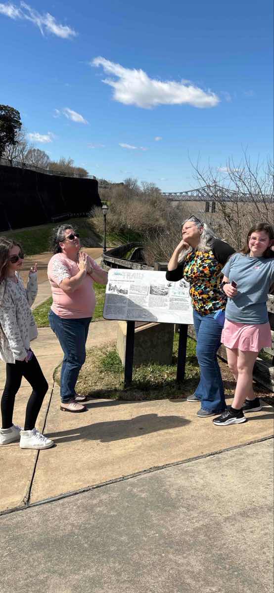 Natchez Scavenger Hunt scavenger hunt photos