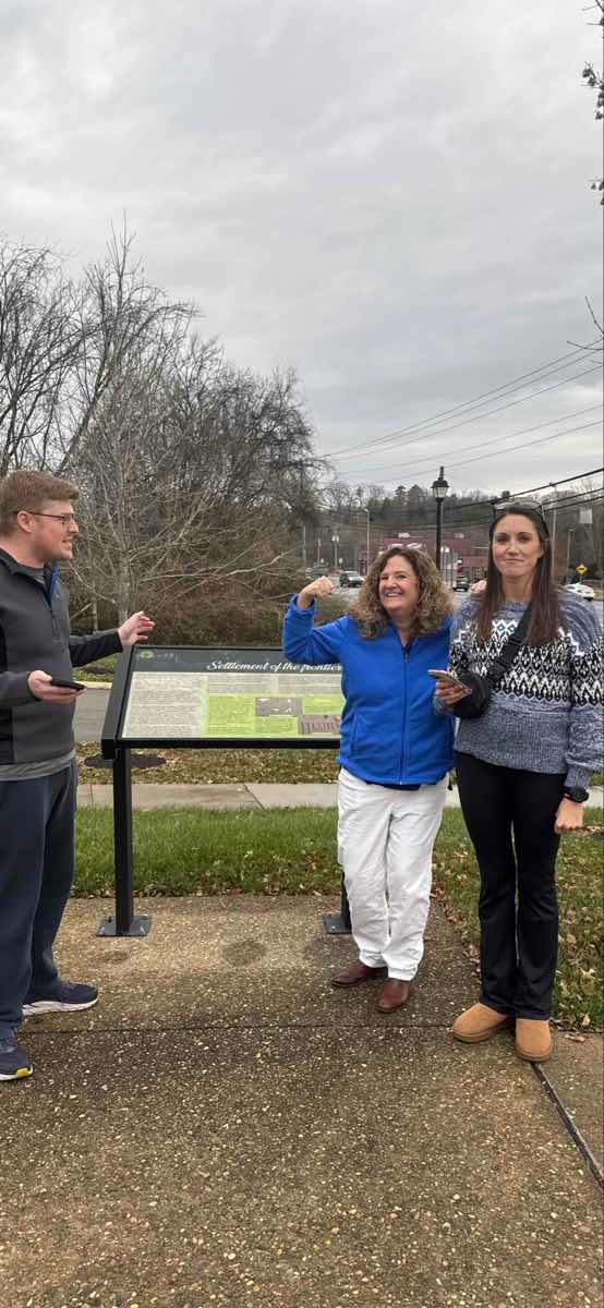 Fotky z na&scaron;&iacute; komentovan&eacute; prohl&iacute;dky Farragut