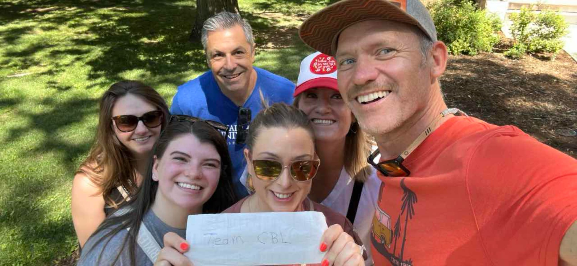 team building scavenger hunt