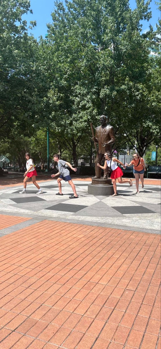 team building scavenger hunt