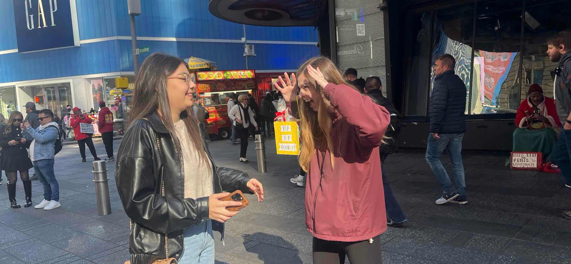 Popkulttuuri&colon; Paholainen pukeutuu Pradaan -elokuvan kuvauspaikkojen aarteenetsint&auml; aarteenetsint&auml;kuvat