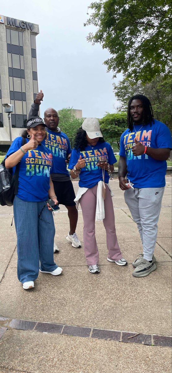 team building scavenger hunt