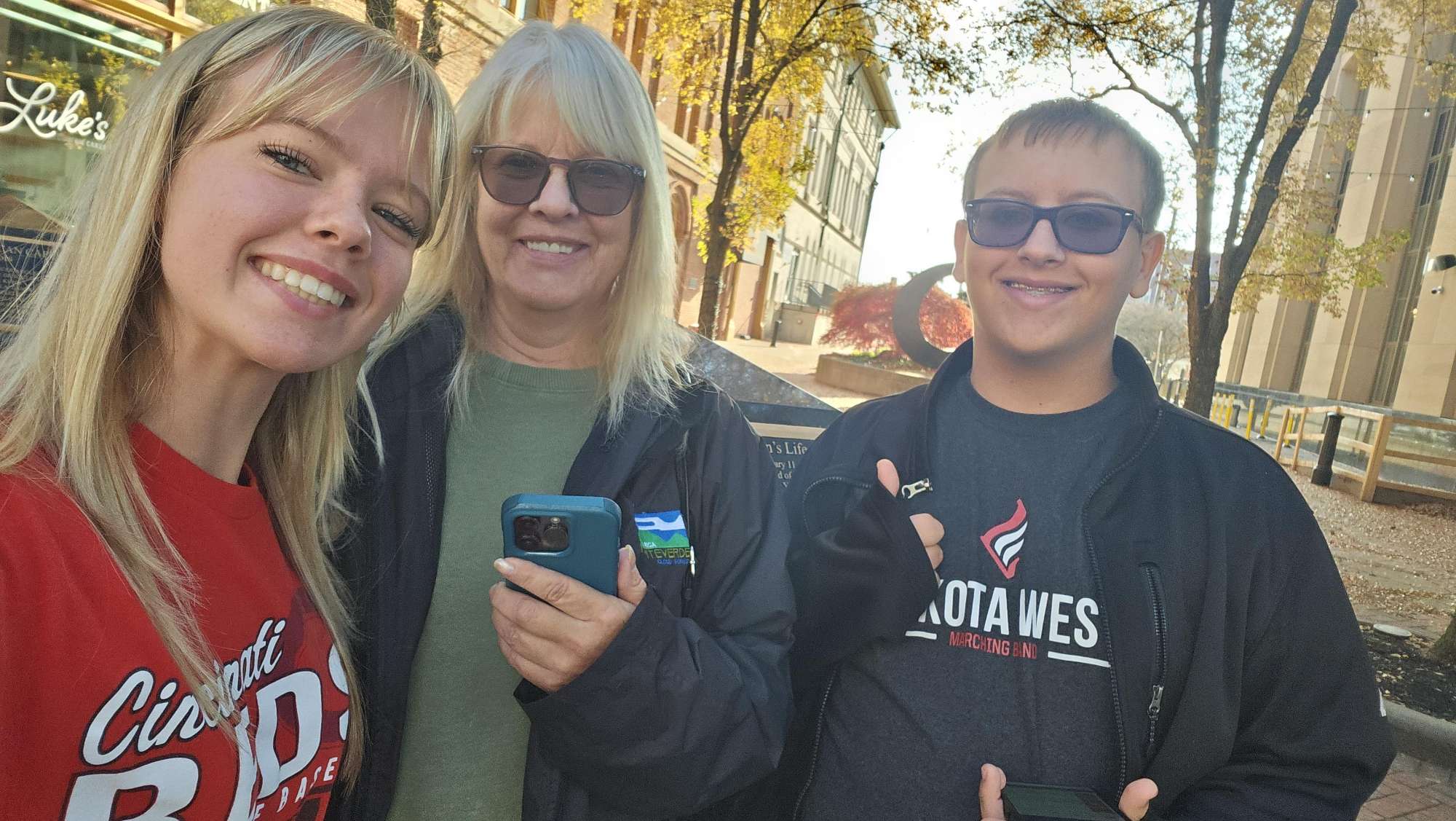 team building scavenger hunt