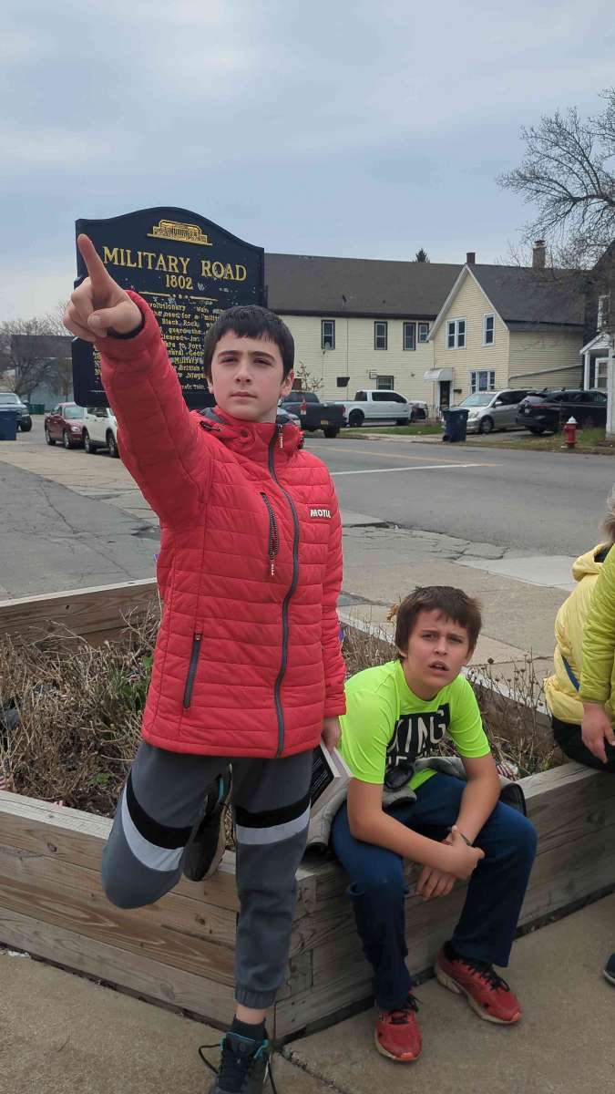 team building scavenger hunt