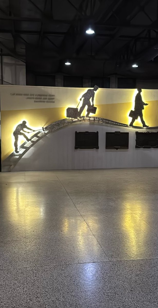 team building scavenger hunt