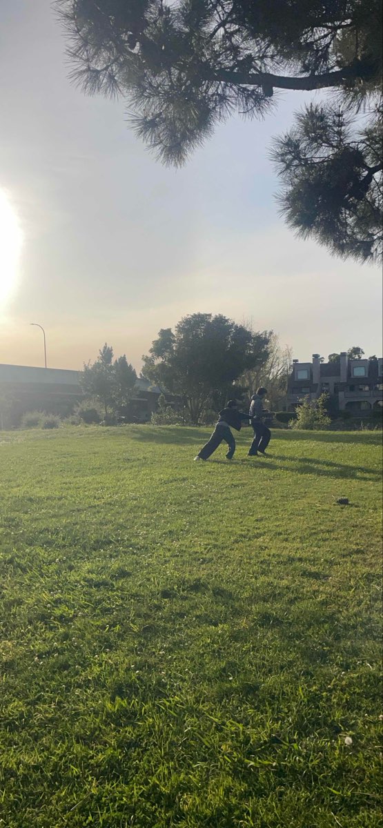 ภาพถ่ายการล่าสมบัติในเรดวูดซิตี้