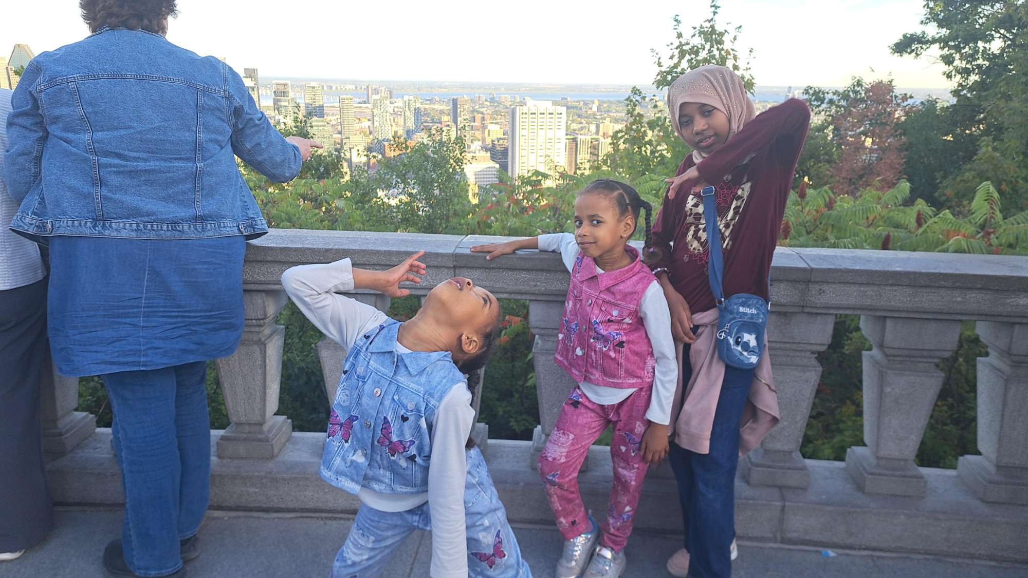 team building scavenger hunt