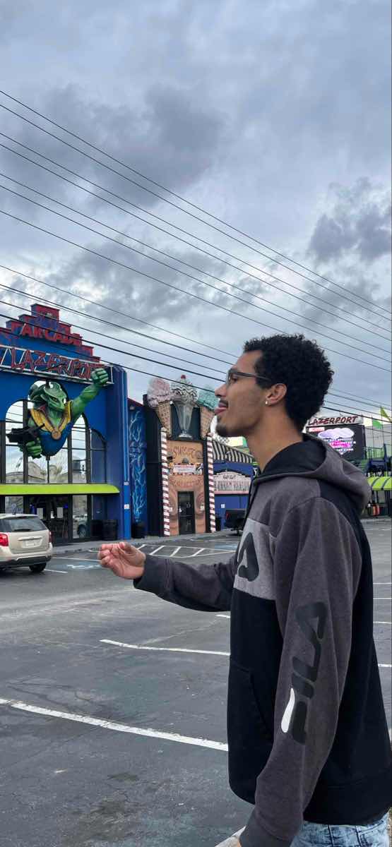 Pigeon Forge Scavenger Hunt scavenger hunt photos