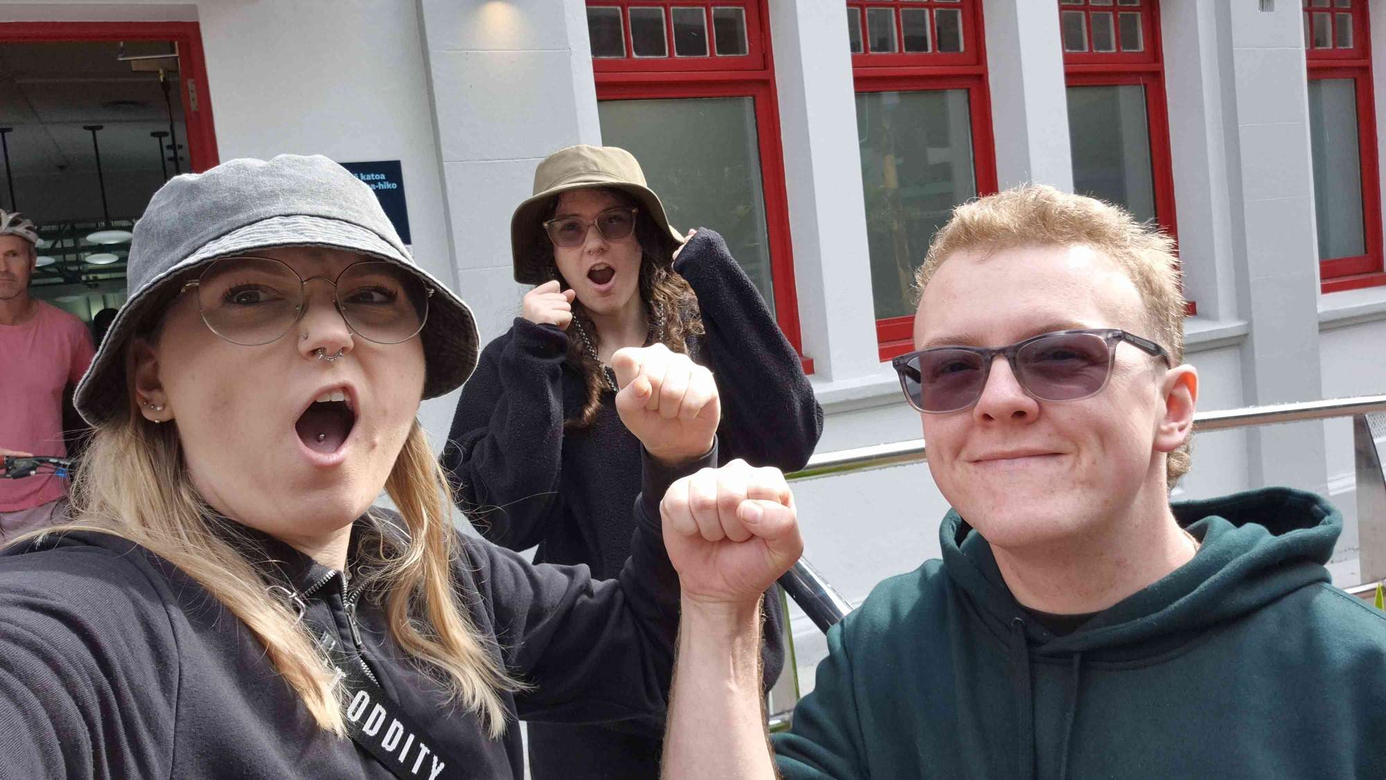 team building scavenger hunt