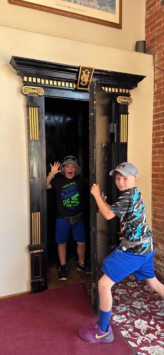 Victor Scavenger Hunt scavenger hunt photos