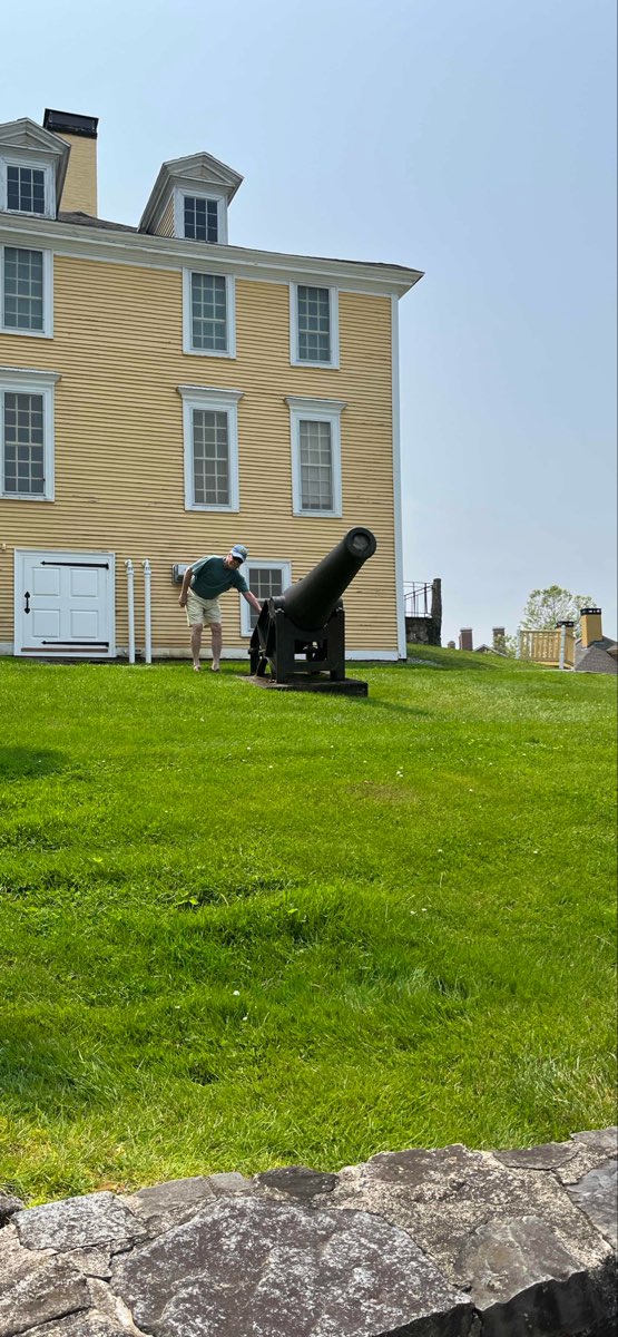 Exeter New Hampshire Ghost Tour scavenger hunt photos