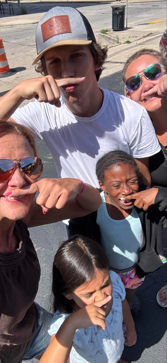 University of Wisconsin - Milwaukee Scavenger Hunt scavenger hunt photos