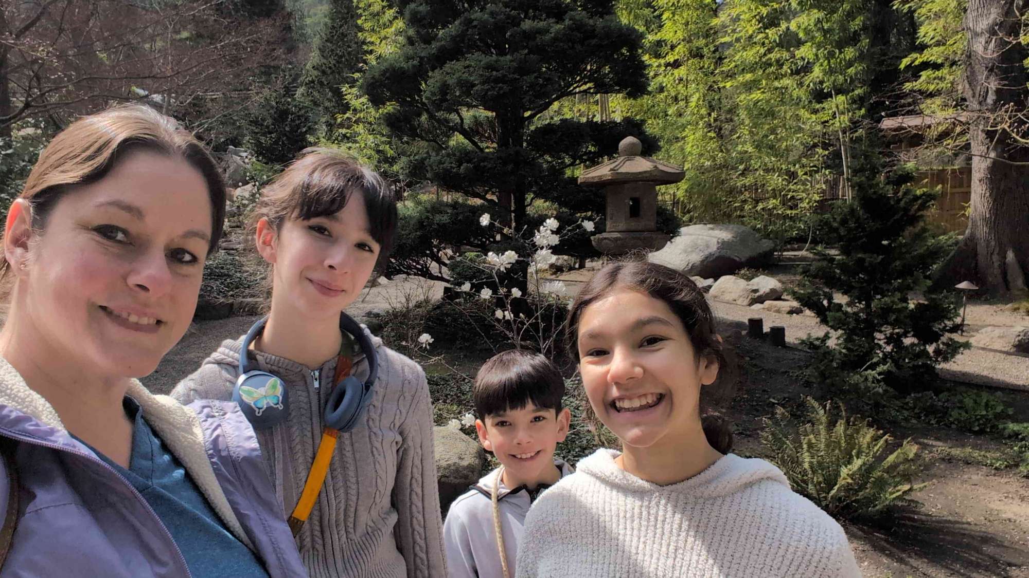 &Phi;&omega;&tau;&omicron;&gamma;&rho;&alpha;&phi;ί&epsi;&sigmav; &kappa;&upsi;&nu;&eta;&gamma;&iota;&omicron;ύ &theta;&eta;&sigma;&alpha;&upsi;&rho;&omicron;ύ &sigma;&tau;&omicron; Ashland Oregon