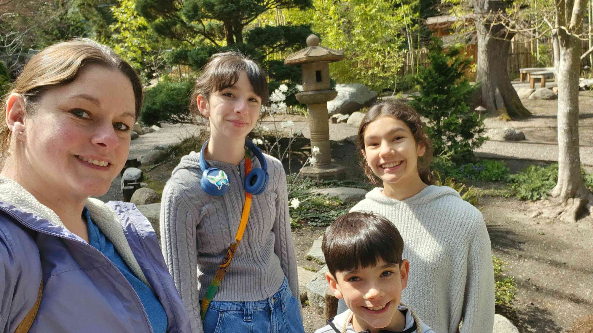 Ashland Oregon Scavenger Hunt scavenger hunt photos