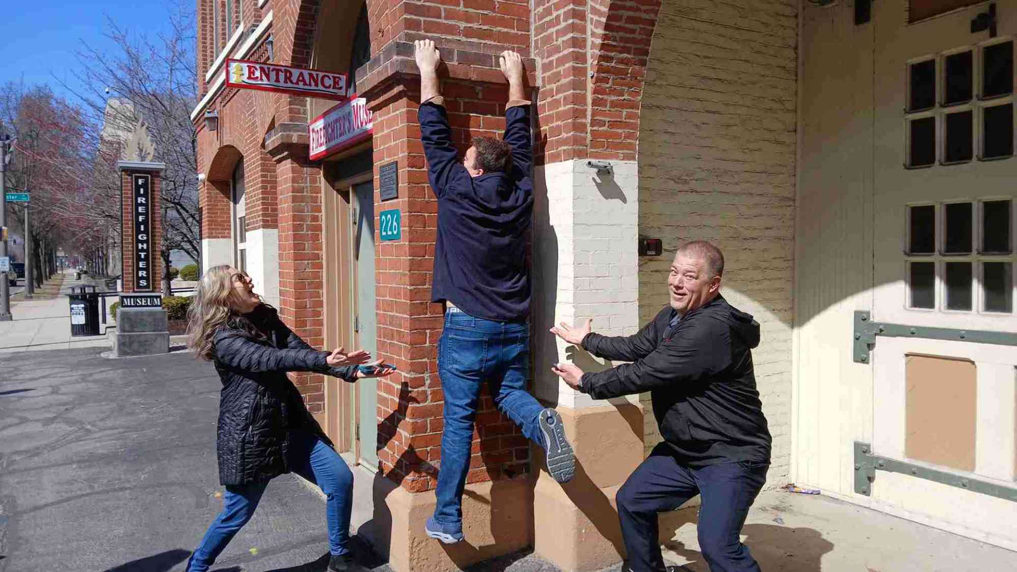 Fort Wayne Scavenger Hunt scavenger hunt photos