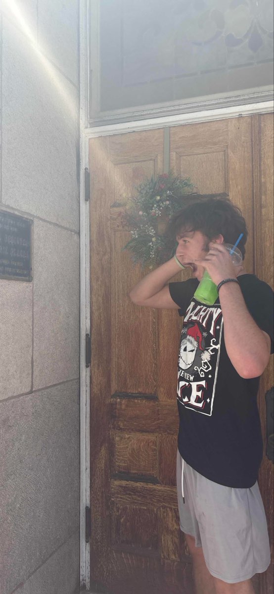 team building scavenger hunt