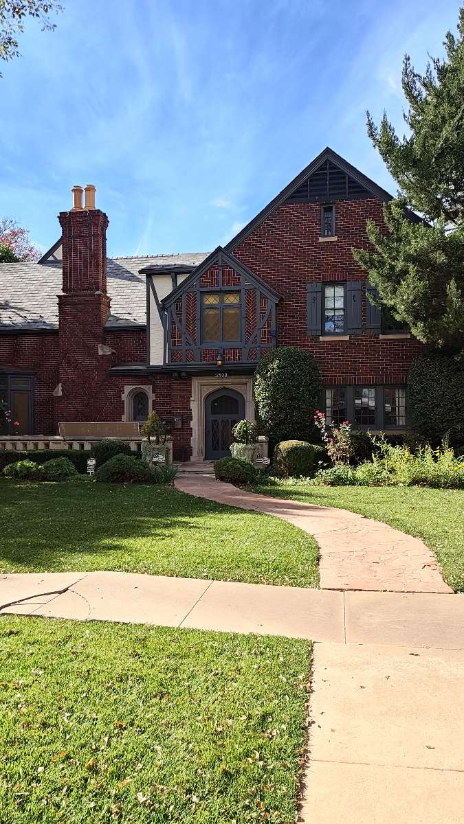 team building scavenger hunt