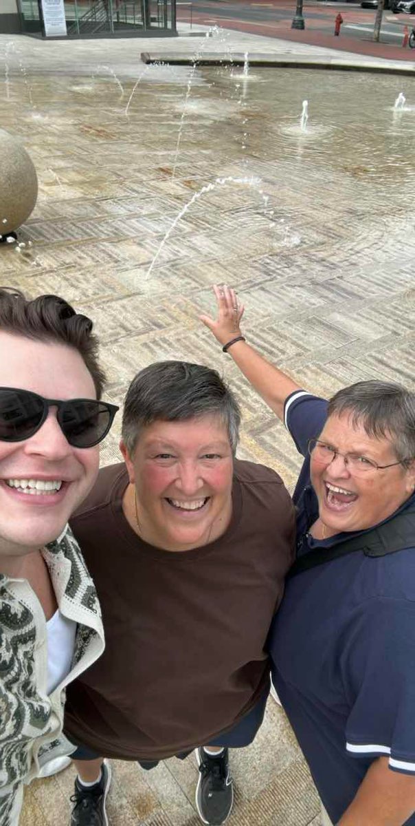 team building scavenger hunt