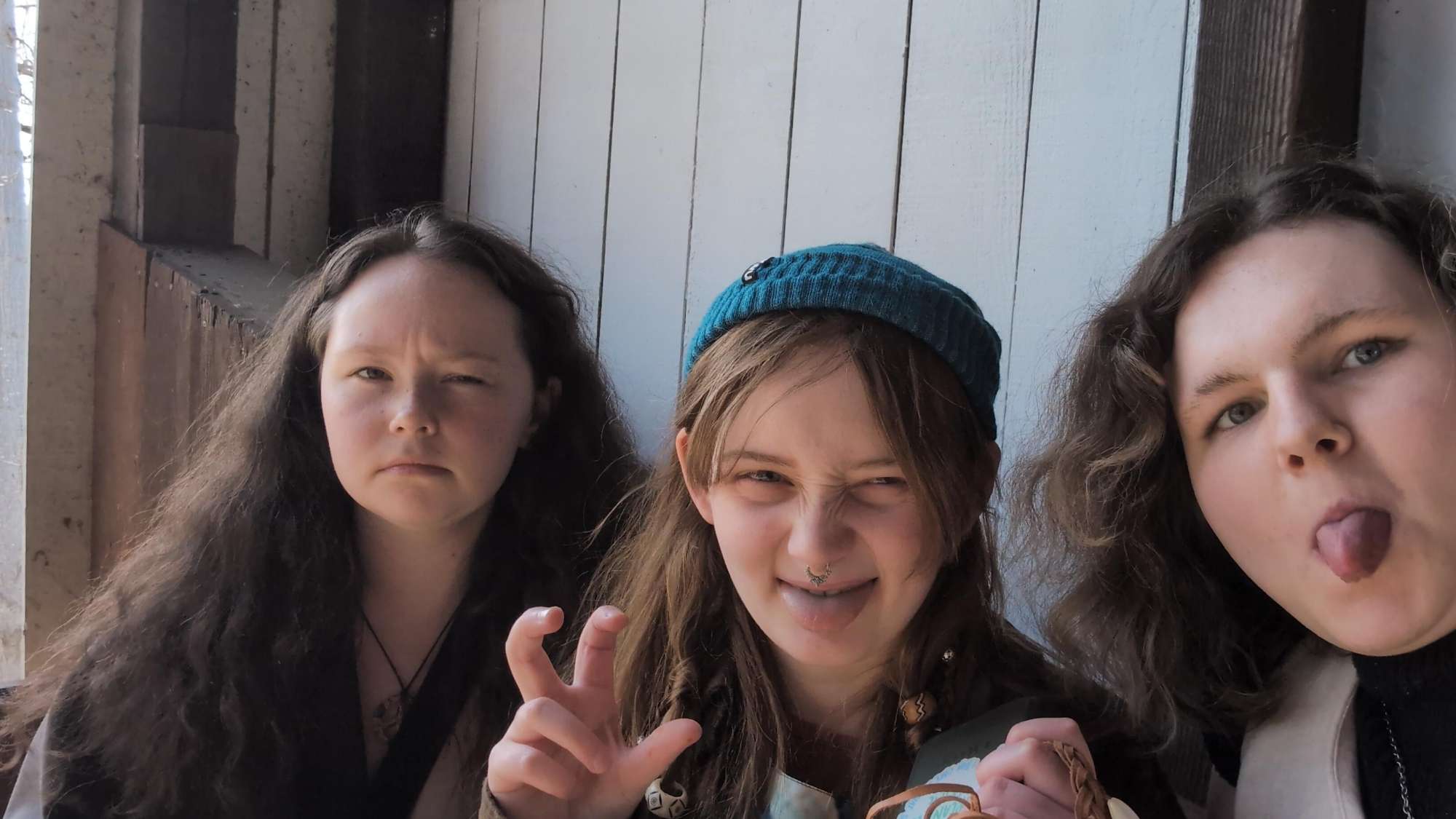 &Phi;&omega;&tau;&omicron;&gamma;&rho;&alpha;&phi;ί&epsi;&sigmav; &alpha;&pi;ό &tau;&omicron; &Kappa;&upsi;&nu;ή&gamma;&iota; &Theta;&eta;&sigma;&alpha;&upsi;&rho;&omicron;ύ Eagle Point