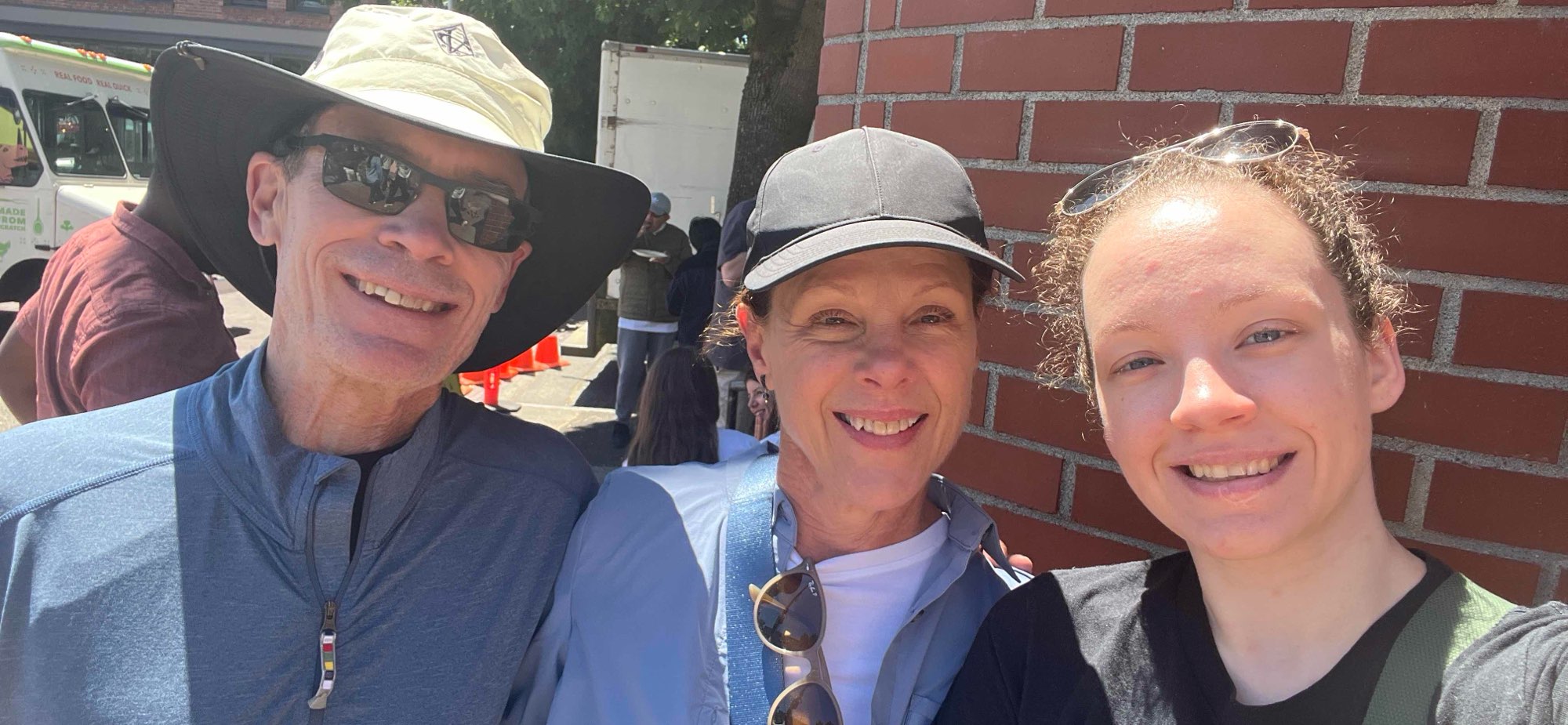 team building scavenger hunt