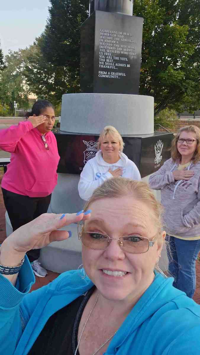 &Phi;&omega;&tau;&omicron;&gamma;&rho;&alpha;&phi;ί&epsi;&sigmav; &kappa;&upsi;&nu;&eta;&gamma;&iota;&omicron;ύ &theta;&eta;&sigma;&alpha;&upsi;&rho;&omicron;ύ &sigma;&tau;&omicron; Niles Michigan