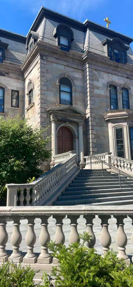 team building scavenger hunt