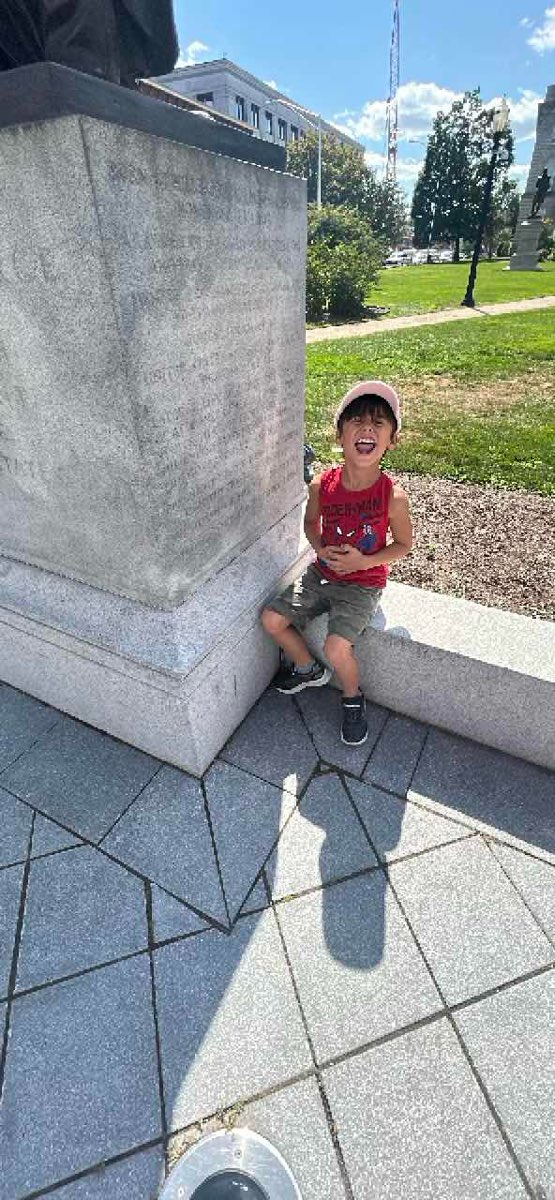 รูปภาพการล่าสมบัติ Concord New Hampshire Scavenger Hunt