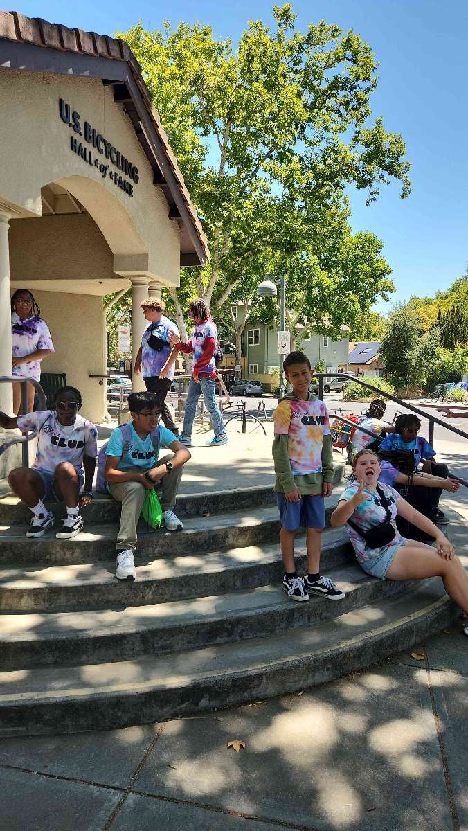 team building scavenger hunt