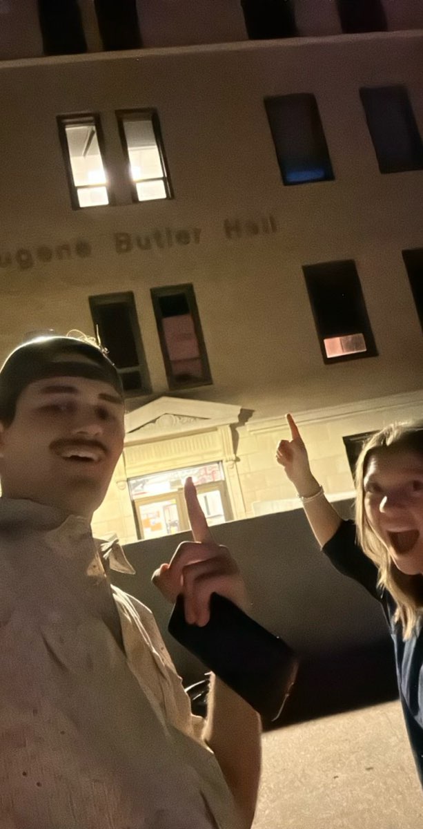 team building scavenger hunt