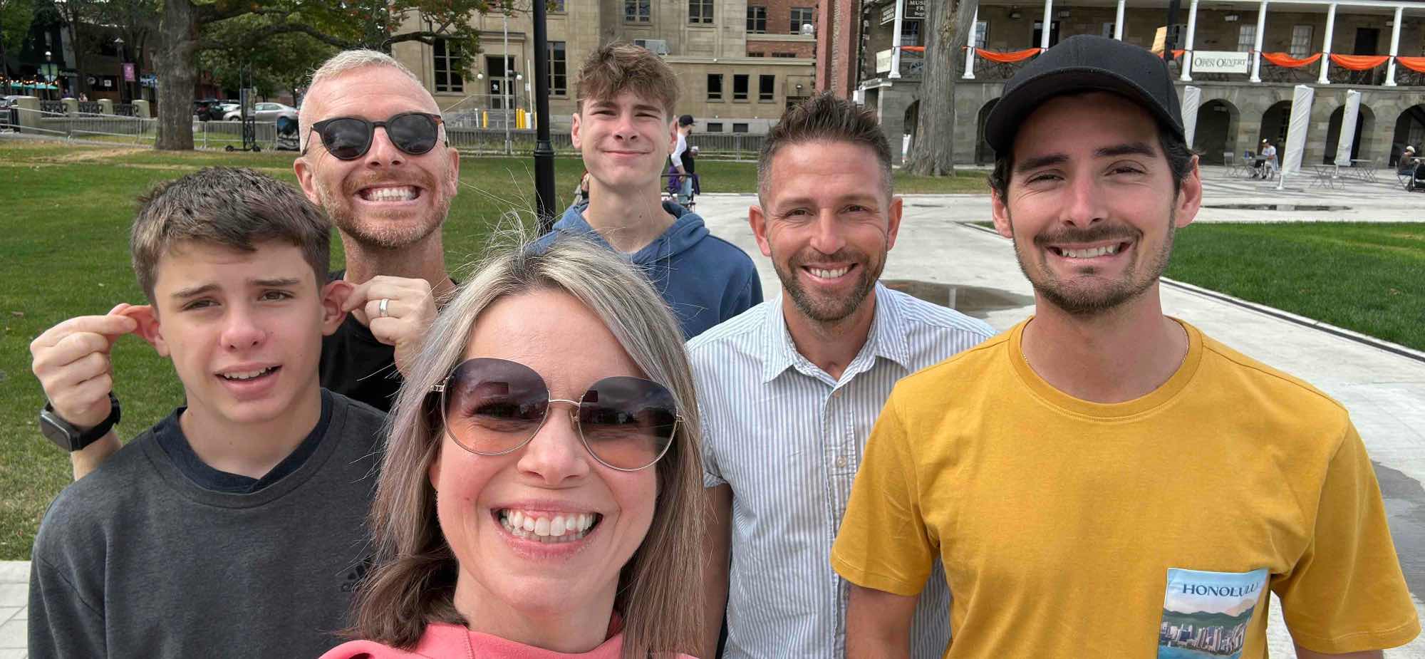 St&period; Thomas University Scavenger Hunt -kierroksen valokuvia