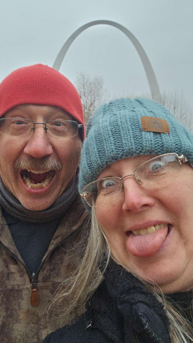 &Phi;&omega;&tau;&omicron;&gamma;&rho;&alpha;&phi;ί&epsi;&sigmav; &kappa;&upsi;&nu;&eta;&gamma;&iota;&omicron;ύ &theta;&eta;&sigma;&alpha;&upsi;&rho;&omicron;ύ &sigma;&tau;&omicron; &Sigma;&epsi;&nu;&tau; &Lambda;&omicron;ύ&iota;&sigmav;