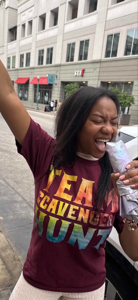 team building scavenger hunt